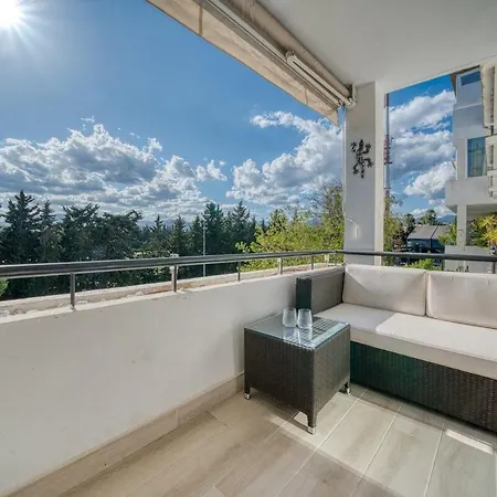 Mirador Del Rodeo - Family